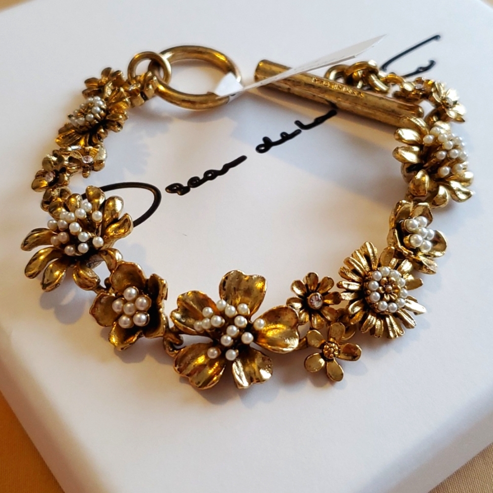 Oscar de la Renta Primavera Floral Bracelet in Crystal